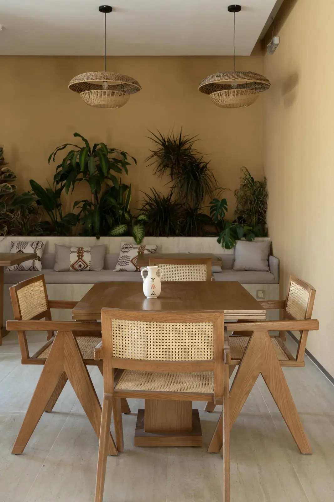 المقهى – حي الدرعية – Café, Diriyah | تصميم أمل الفقيه · Amal Alfageeh
