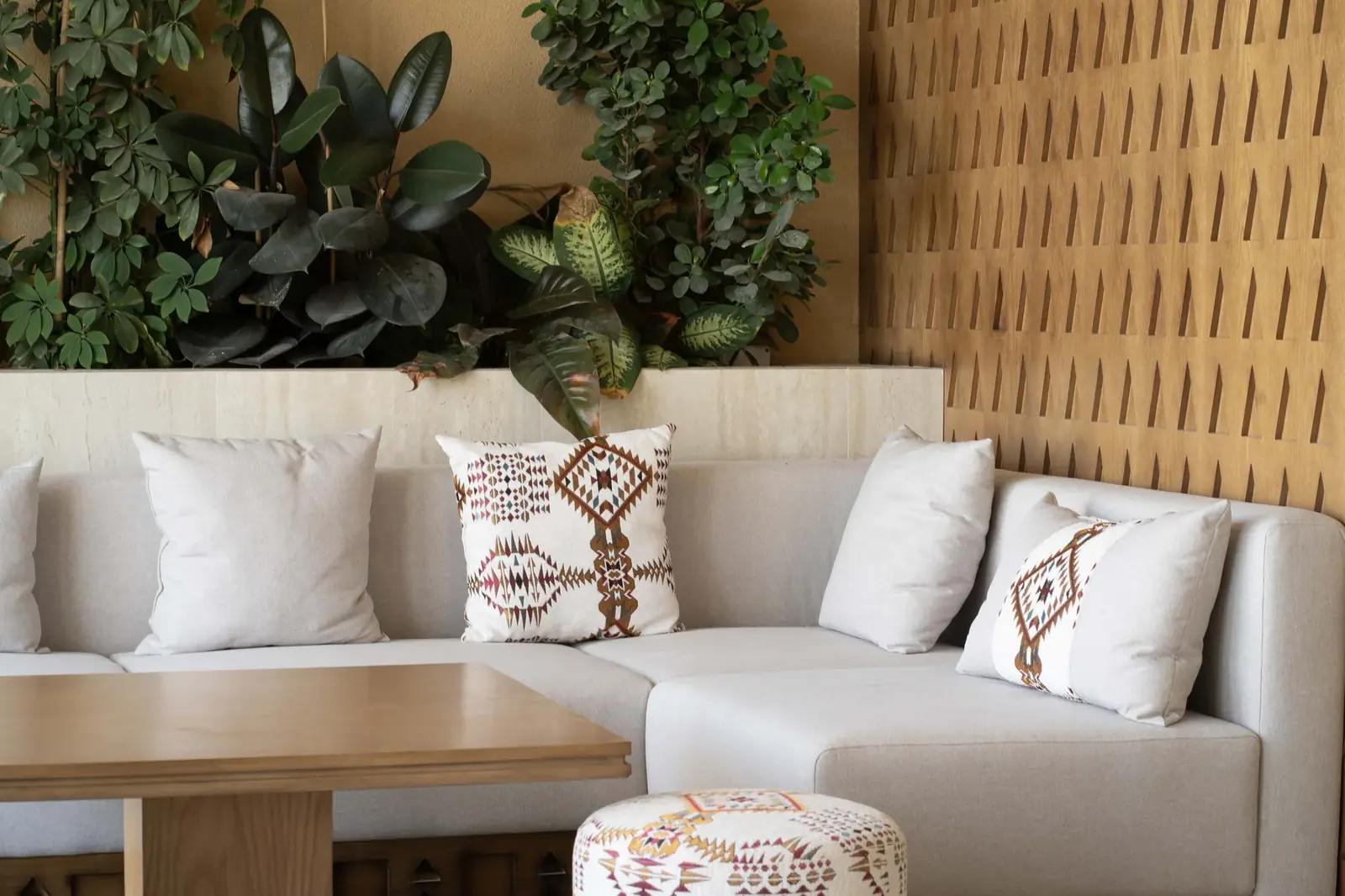 المقهى – حي الدرعية – Café, Diriyah | تصميم أمل الفقيه · Amal Alfageeh