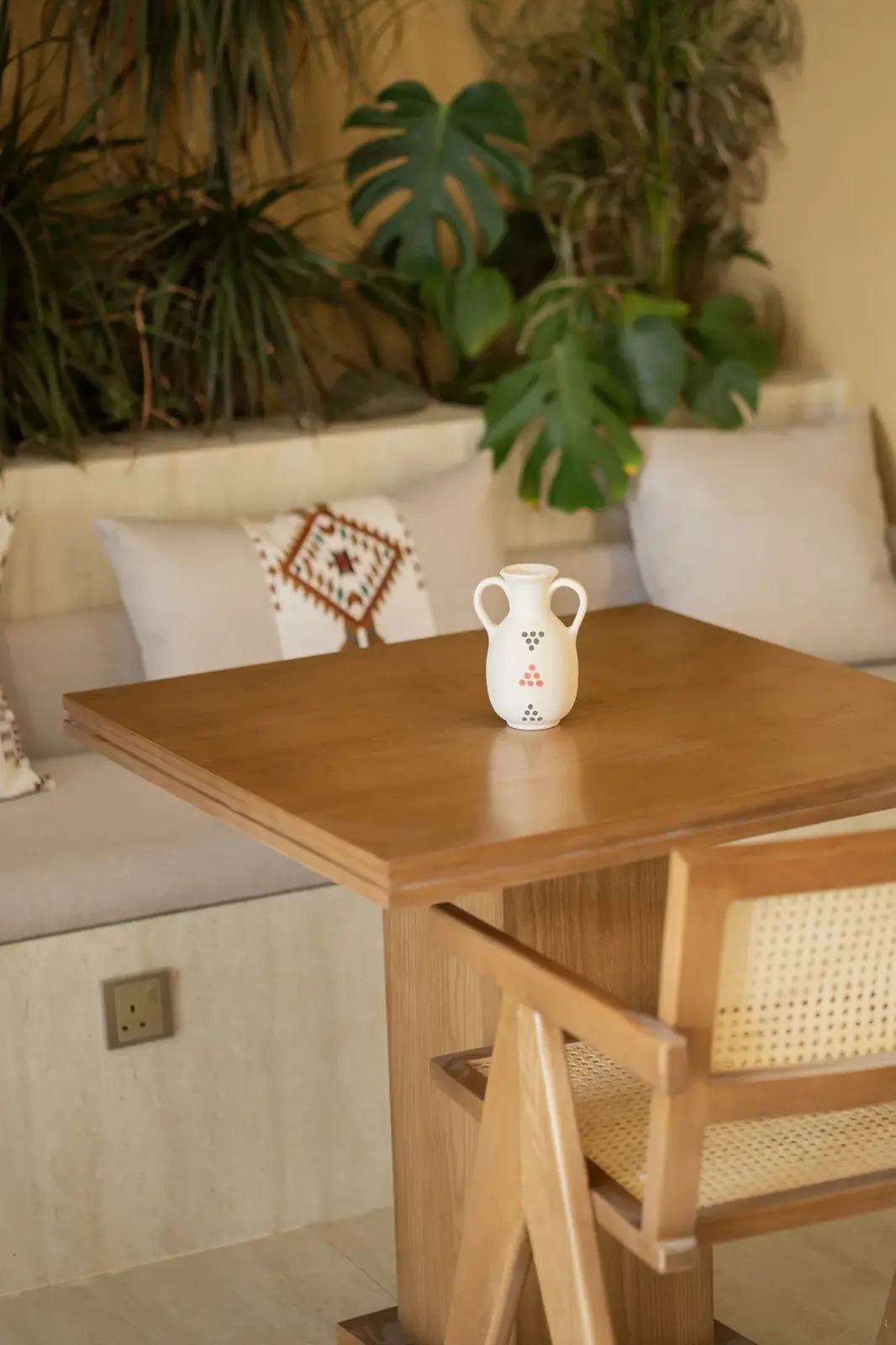 المقهى – حي الدرعية – Café, Diriyah | تصميم أمل الفقيه · Amal Alfageeh